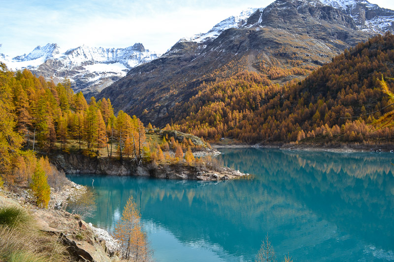 Lac de Place-Moulin.